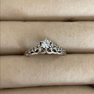 Pandora fairytale tiara ring